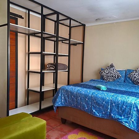 Residential Inn Pretoria Bagian luar foto