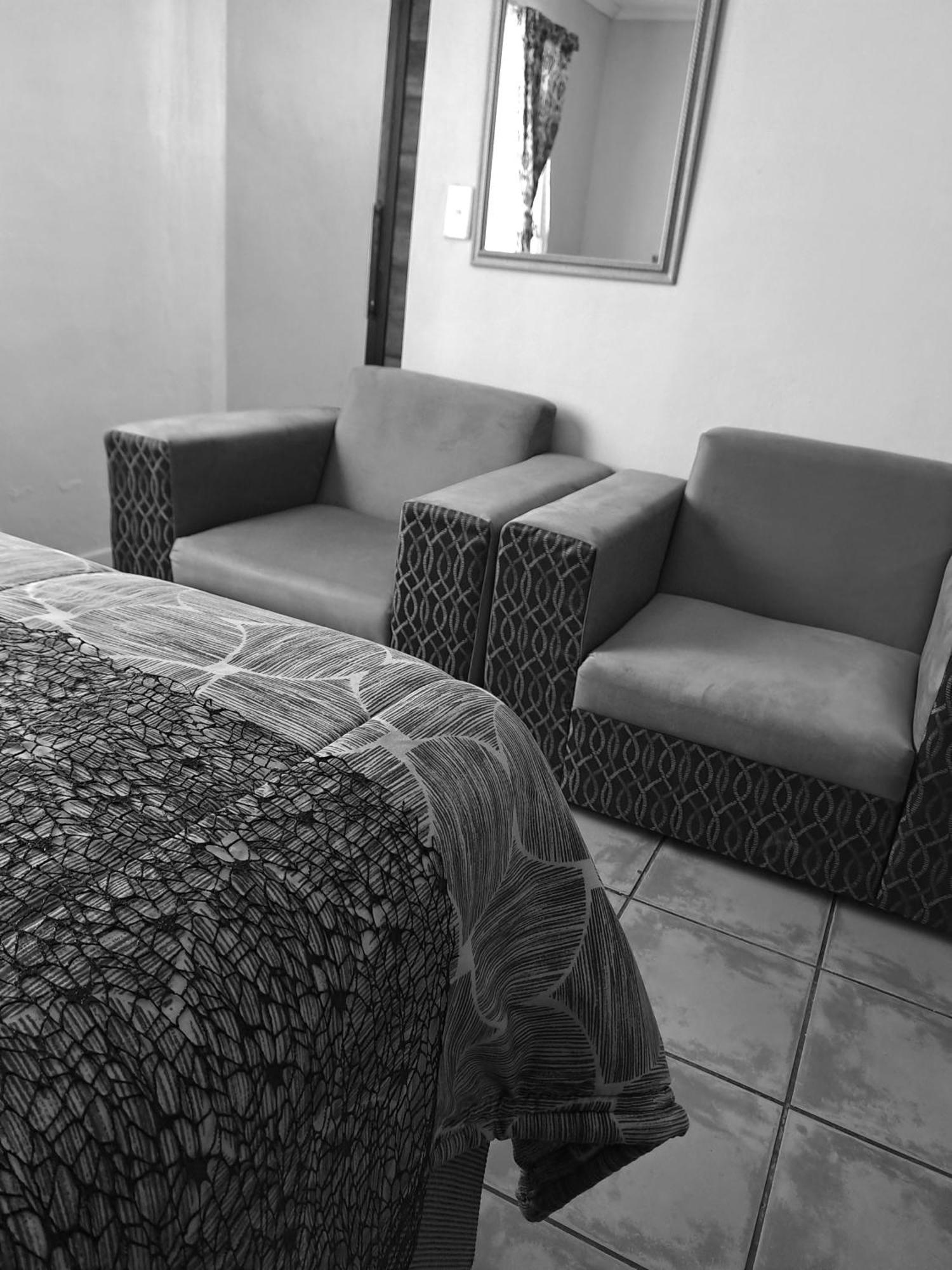Residential Inn Pretoria Bagian luar foto
